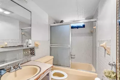 3010 Marcos Dr #R308, Aventura, FL 33160 - Photo 27
