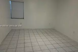 6070 W 18th Ave, Hialeah, FL 33012 - Photo 15