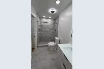 6070 W 18th Ave #306, Hialeah, FL 33012 - Photo 11