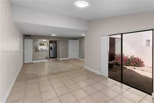 7002 SW 114th Ave, Miami, FL 33173 - Photo 9