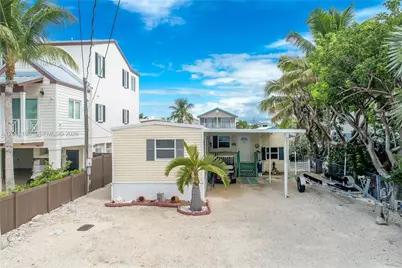 108 Valjean Ln, Tavernier, FL 33070 - Photo 1