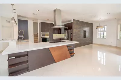 7670 NW 113th Path, Doral, FL 33178 - Photo 35