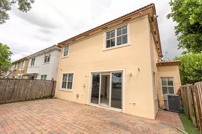 7670 NW 113th Path, Doral, FL 33178 - Photo 17