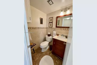 8592 W Sunrise Blvd #111, Plantation, FL 33322 - Photo 17