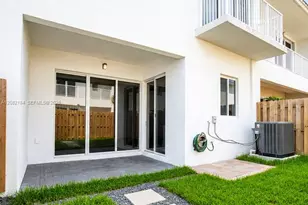 17514 SW 149th Pl, Miami, FL 33187 - Photo 13