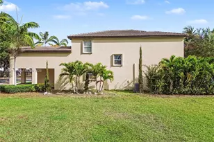 363 NE 25th Terrace, Homestead, FL 33033 - Photo 5