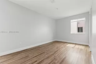 6658 NW 102nd Path, Doral, FL 33178 - Photo 5
