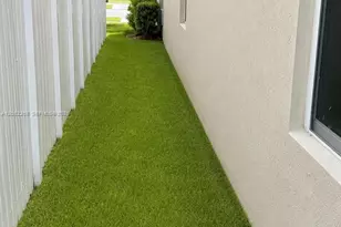 619 NE 4th St, Florida City, FL 33034 - Photo 17