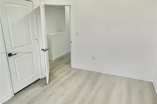 619 NE 4th St, Florida City, FL 33034 - Photo 11