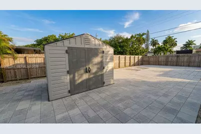 934 N 32nd Ave, Hollywood, FL 33021 - Photo 17