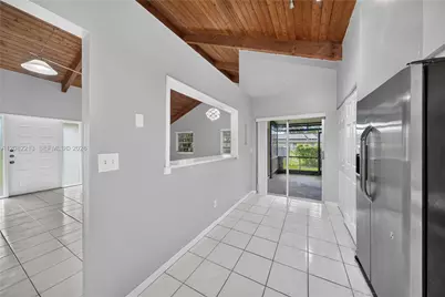 2230 Nova Village Dr, Davie, FL 33317 - Photo 17