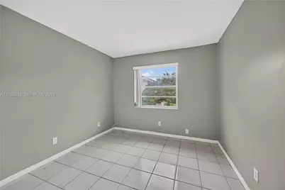 2230 Nova Village Dr, Davie, FL 33317 - Photo 27