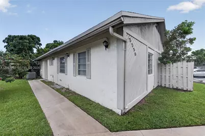 2230 Nova Village Dr, Davie, FL 33317 - Photo 37
