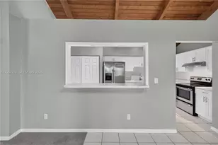 2230 Nova Village Dr, Davie, FL 33317 - Photo 13