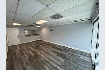 10550 NW 77th Ct, Hialeah Gardens, FL 33016 - Photo 5