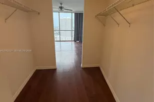 1750 N Bayshore Dr, Miami, FL 33132 - Photo 7