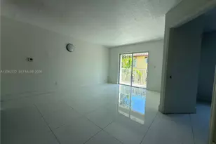 695 SW 11th St, Miami, FL 33129 - Photo 9