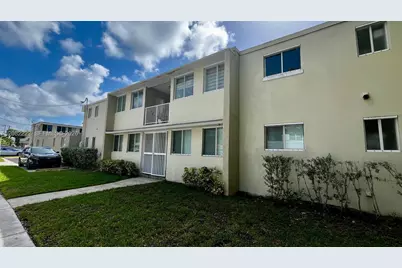 695 SW 11th St #204, Miami, FL 33129 - Photo 1