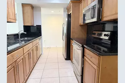 3530 SW 22nd St #710, Miami, FL 33145 - Photo 5