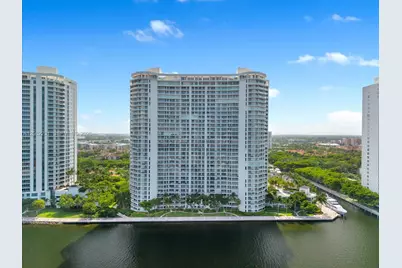7000 Island Blvd #L105, Aventura, FL 33160 - Photo 29