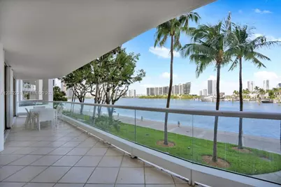 7000 Island Blvd #L105, Aventura, FL 33160 - Photo 5