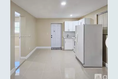 6800 SW 9th St #B, Pembroke Pines, FL 33023 - Photo 3