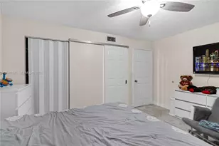 329 W 68th St, Hialeah, FL 33014 - Photo 5