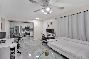 329 W 68th St, Hialeah, FL 33014 - Photo 9