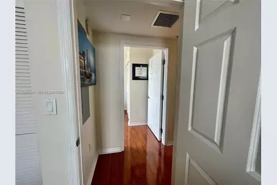 900 SW 8th St #808, Miami, FL 33130 - Photo 17