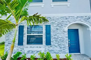 124 SE 10th Ct, Homestead, FL 33034 - Photo 1