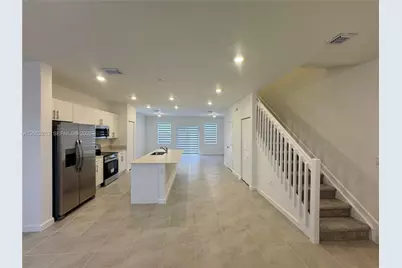 124 SE 10th Ct #124, Homestead, FL 33034 - Photo 5