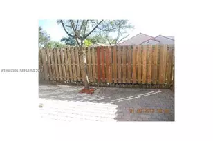 8057 SW 118th Ct, Miami, FL 33183 - Photo 13
