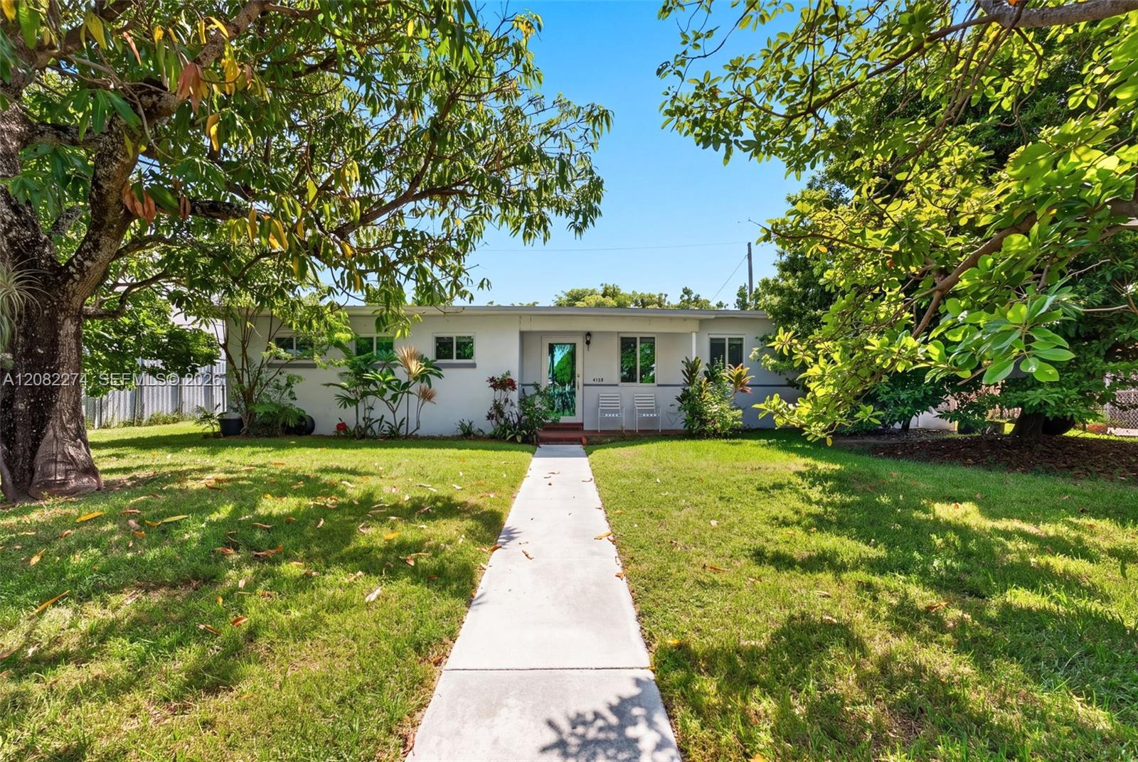 4105 SW 116th Ave - 4105 SW 116th Ave, Miami, FL 33165 Luxury Property | Jose Angel Pina