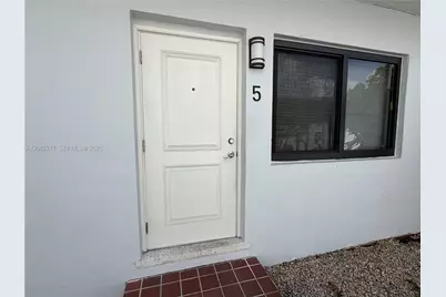 600 SW 10th St #5, Miami, FL 33130 - Photo 11