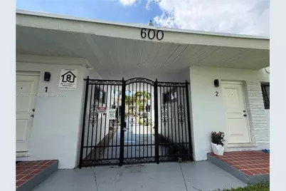 600 SW 10th St #5, Miami, FL 33130 - Photo 13