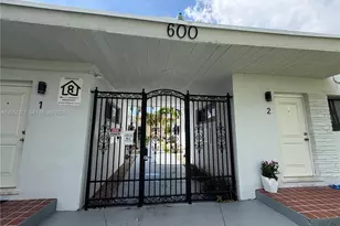 600 SW 10th St, Miami, FL 33130 - Photo 13