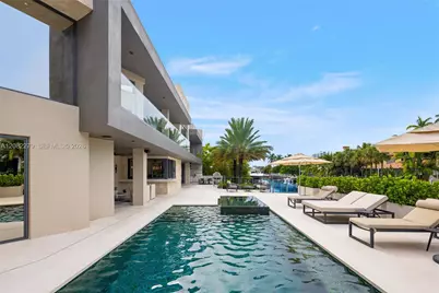 16495 NE 32nd Ave, North Miami Beach, FL 33160 - Photo 23