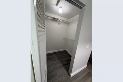 1246 NW 125th Ter, Sunrise, FL 33323 - Photo 17