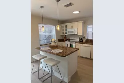 1246 NW 125th Ter, Sunrise, FL 33323 - Photo 9
