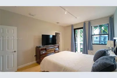 5815 NW 104th Path, Doral, FL 33178 - Photo 21