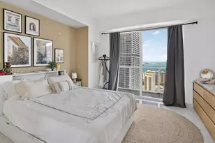 500 Brickell Ave, Miami, FL 33131 - Photo 21