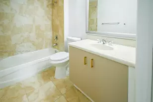7900 Harbor Island Dr, North Bay Village, FL 33141 - Photo 15