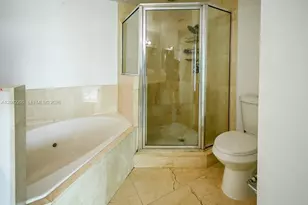 7900 Harbor Island Dr, North Bay Village, FL 33141 - Photo 13