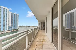 901 Brickell Key Blvd, Miami, FL 33131 - Photo 21