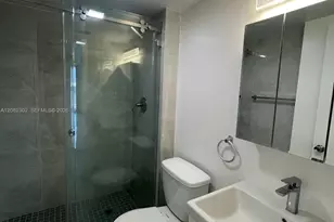 1351 NE Miami Gardens Dr, Miami, FL 33179 - Photo 11
