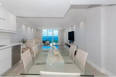 2301 Collins Ave #738, Miami Beach, FL 33139 - Photo 3