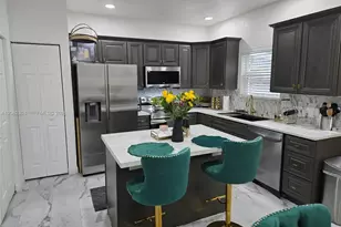 3031 SE 17th Ave, Homestead, FL 33035 - Photo 5