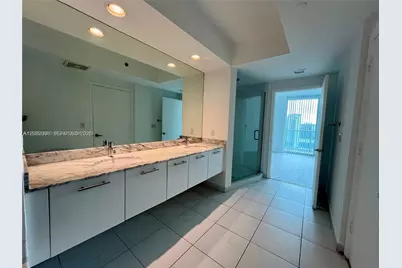 500 Brickell Ave #2100, Miami, FL 33131 - Photo 7