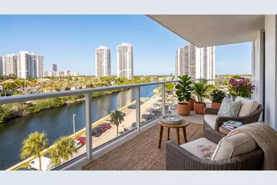 3701 N Country Club Dr #701, Aventura, FL 33180 - Photo 1