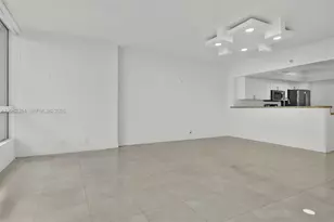 520 Brickell Key Dr, Miami, FL 33131 - Photo 11